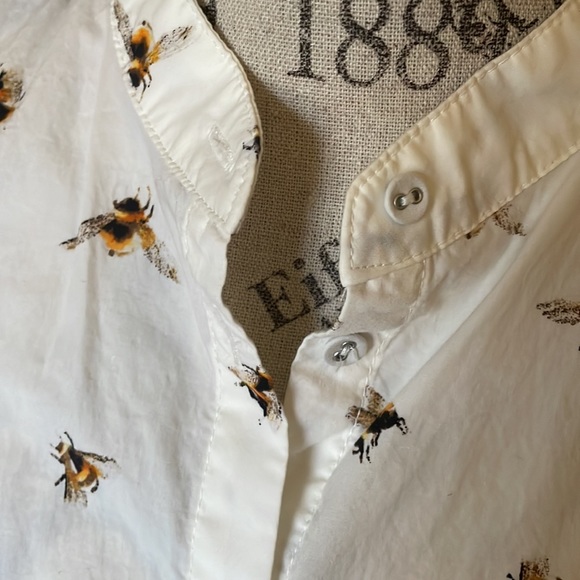 Victoria Beckham for Target Bee Print Long Sleeve Button Down Shirt - Picture 3 of 5